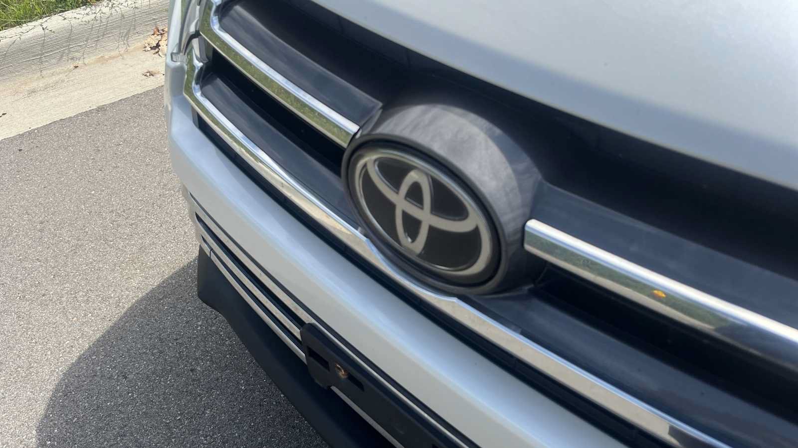 Used 2019 Toyota Highlander Limited AWD/4WD image 24