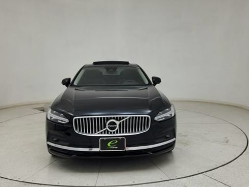 Used 2023 Volvo S90 B6 Plus AWD/4WD image 3