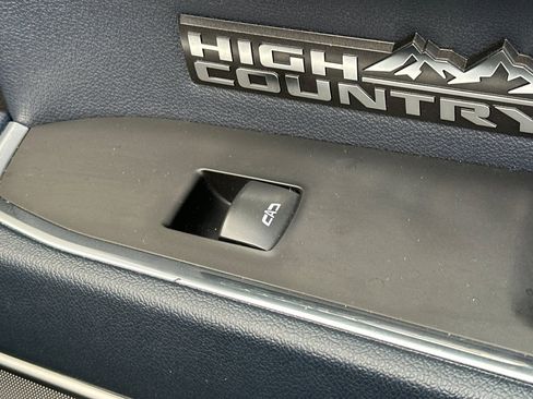 Used 2023 Chevrolet Silverado 1500 High Country w/ Technology Package AWD/4WD image 21