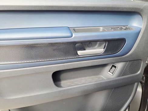 New 2025 Volkswagen ID. Buzz Pro S image 21