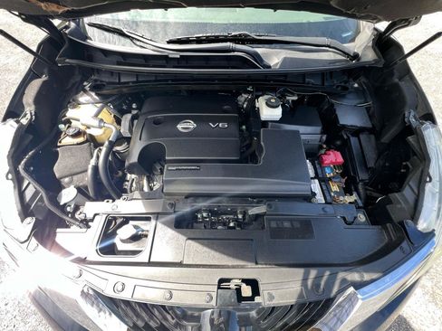 Used 2015 Nissan Murano S w/ Navigation Package image 29