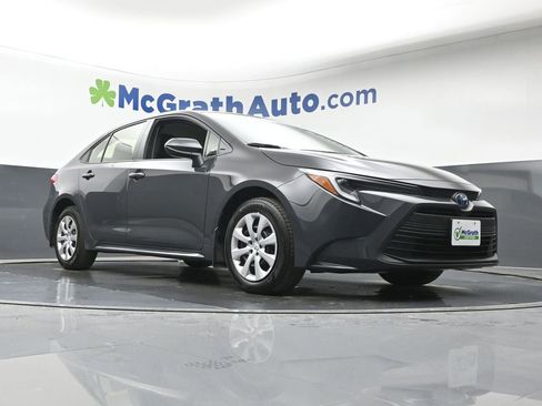 Used 2025 Toyota Corolla LE image 20