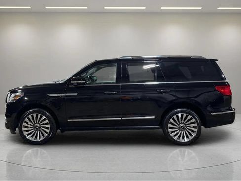 Certified 2021 Lincoln Navigator Reserve w/ Luxury Package AWD/4WD image 21