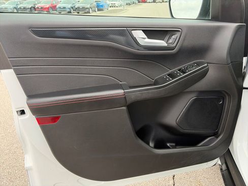 Used 2023 Ford Escape ST-Line w/ Tech Pack #1 image 17