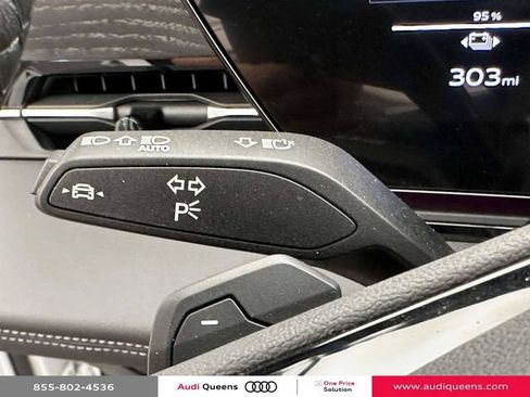 Used 2025 Audi A6 e-tron Premium Plus w/ Premium Plus AWD/4WD image 33
