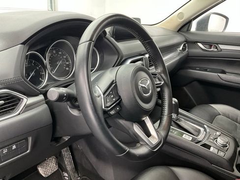 Used 2019 MAZDA CX-5 Touring image 11