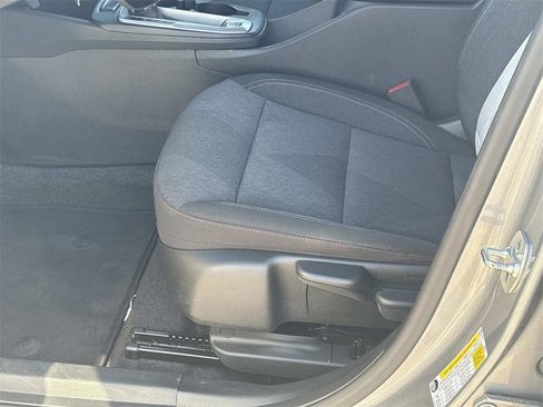 Used 2024 Chevrolet Trax RS w/ Driver Confidence Package image 25