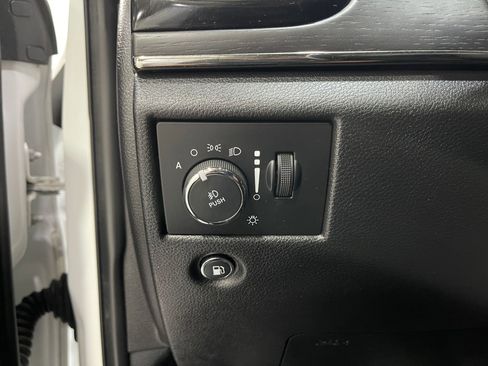 Used 2020 Jeep Grand Cherokee High Altitude image 22