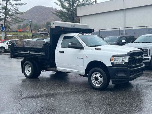 Used 2022 RAM 3500 Tradesman image 1