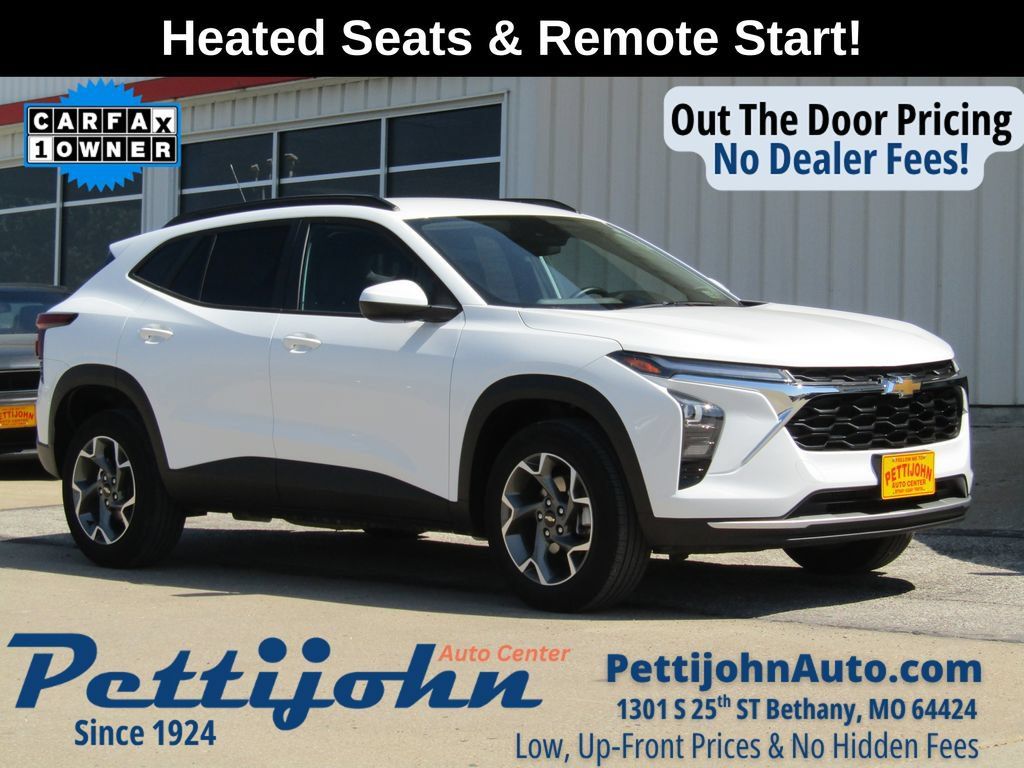 Used 2025 Chevrolet Trax LT w/ LT Convenience Package FWD image 1