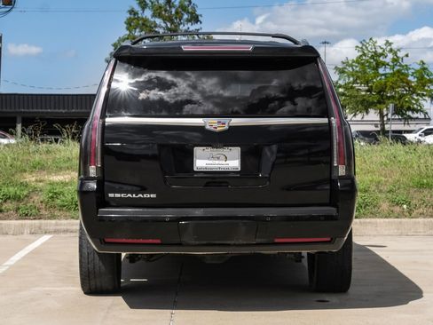 Used 2018 Cadillac Escalade ESV Luxury RWD image 8