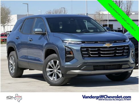 New 2026 Chevrolet Equinox LT FWD image 2