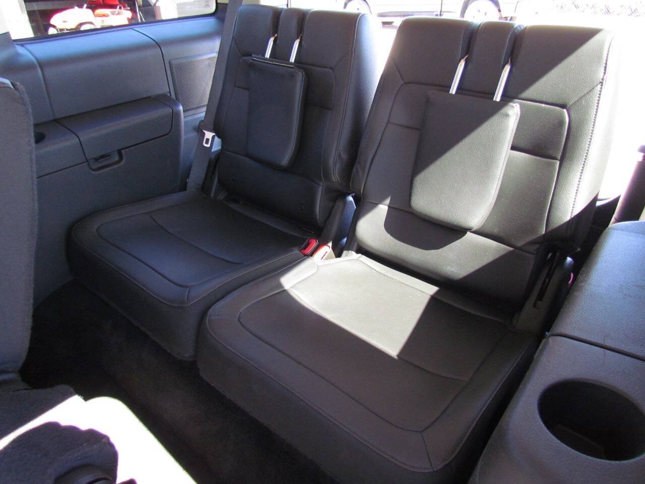 Used 2016 Ford Flex Limited FWD image 13