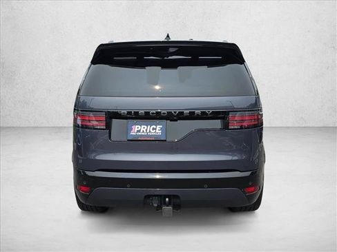 Used 2025 Land Rover Discovery Dynamic SE AWD/4WD image 6