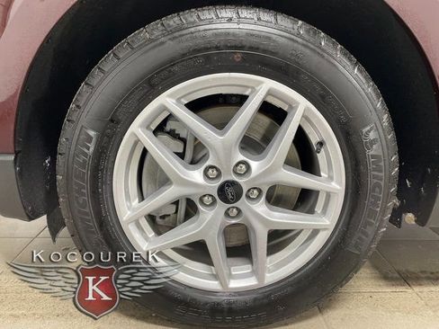 Used 2024 Ford Edge SEL image 7