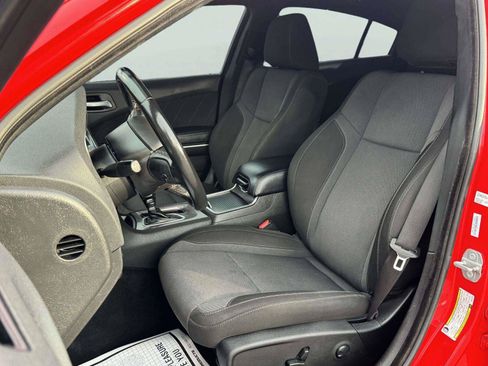 Used 2022 Dodge Charger SXT RWD image 19