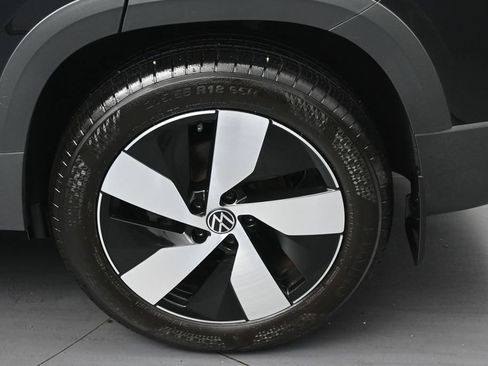 Used 2024 Volkswagen Taos S AWD/4WD image 34