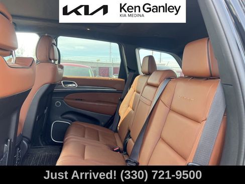 Used 2021 Jeep Grand Cherokee Summit AWD/4WD image 10