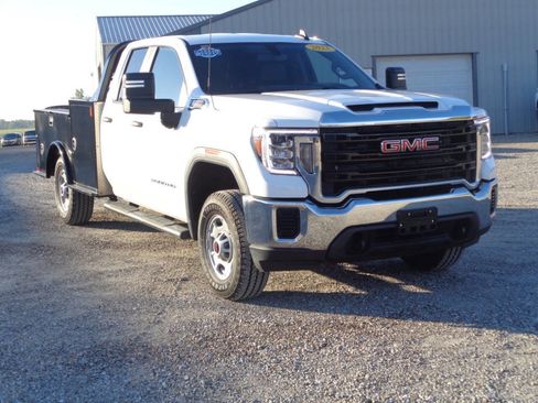 Used 2023 GMC Sierra 2500 Pro w/ Convenience Package image 2