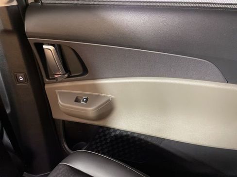 New 2026 Kia Carnival SX image 39