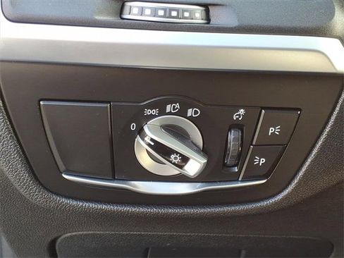 Used 2024 BMW X3 xDrive30i w/ Convenience Package image 17