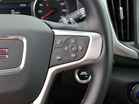 Used 2024 GMC Terrain SLT AWD/4WD image 24