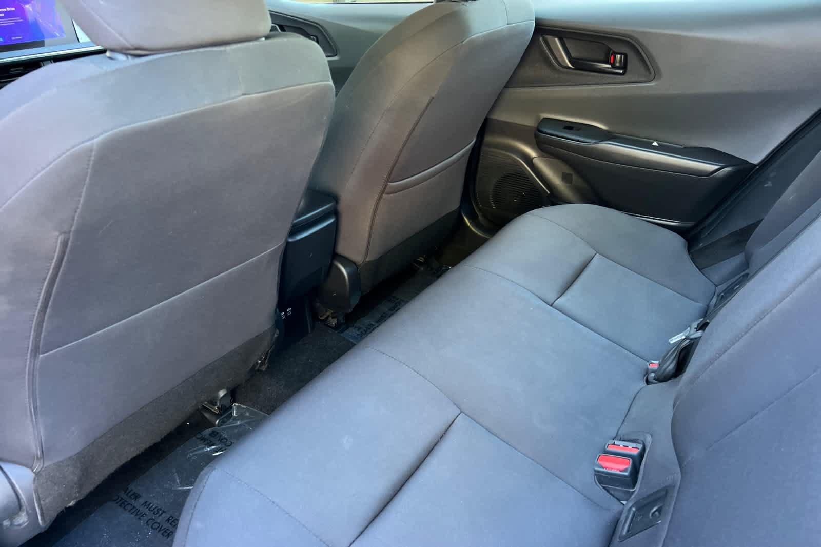 Certified 2023 Toyota Prius LE FWD image 4