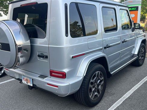Used 2025 Mercedes-Benz G 550 image 9
