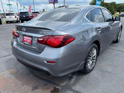 Used 2019 INFINITI Q70 Luxe image 3