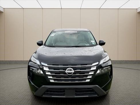 Used 2024 Nissan Rogue SV AWD/4WD image 6
