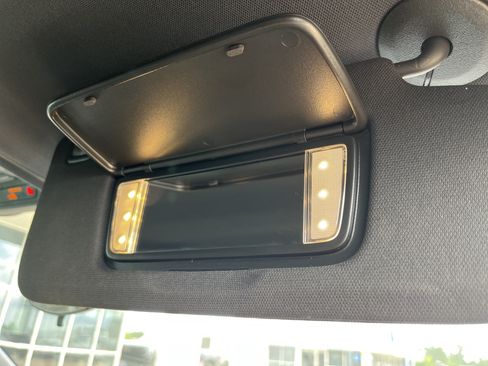 Used 2022 Chevrolet Equinox RS w/ RS Leather Package FWD image 21