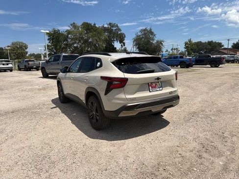 New 2026 Chevrolet Trax ACTIV w/ Driver Confidence Package FWD image 8