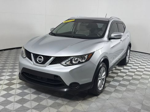 Used 2018 Nissan Rogue Sport SV AWD/4WD image 9
