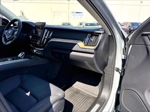 Used 2026 Volvo XC60 B5 Plus w/ Climate Package AWD/4WD image 19