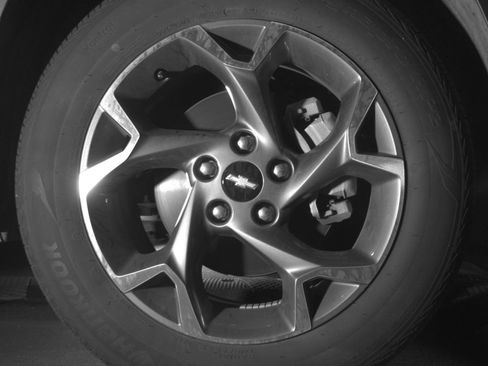 Used 2025 Chevrolet Trax LT FWD image 16