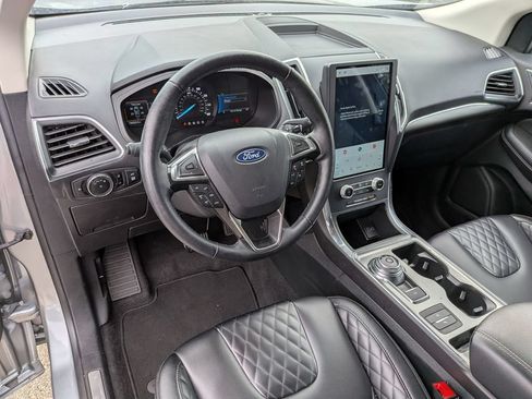 Used 2024 Ford Edge Titanium AWD/4WD image 16