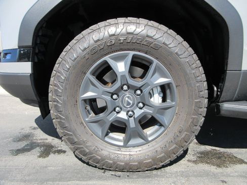 Used 2024 Lexus GX 550 AWD/4WD image 18