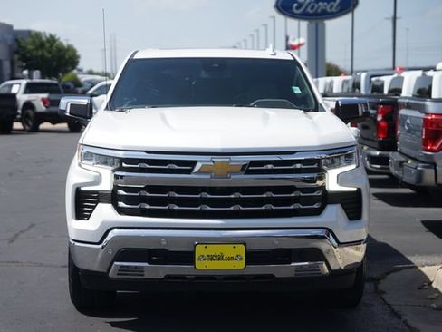 Used 2022 Chevrolet Silverado 1500 LTZ AWD/4WD image 3