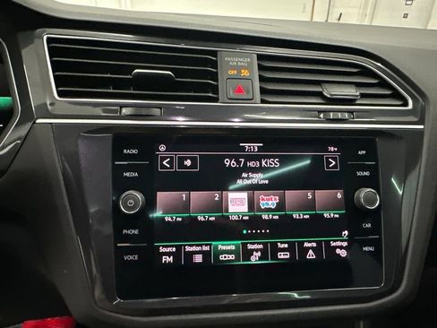 Used 2024 Volkswagen Tiguan SE R-Line w/ MDO Package, Three-Row FWD image 19