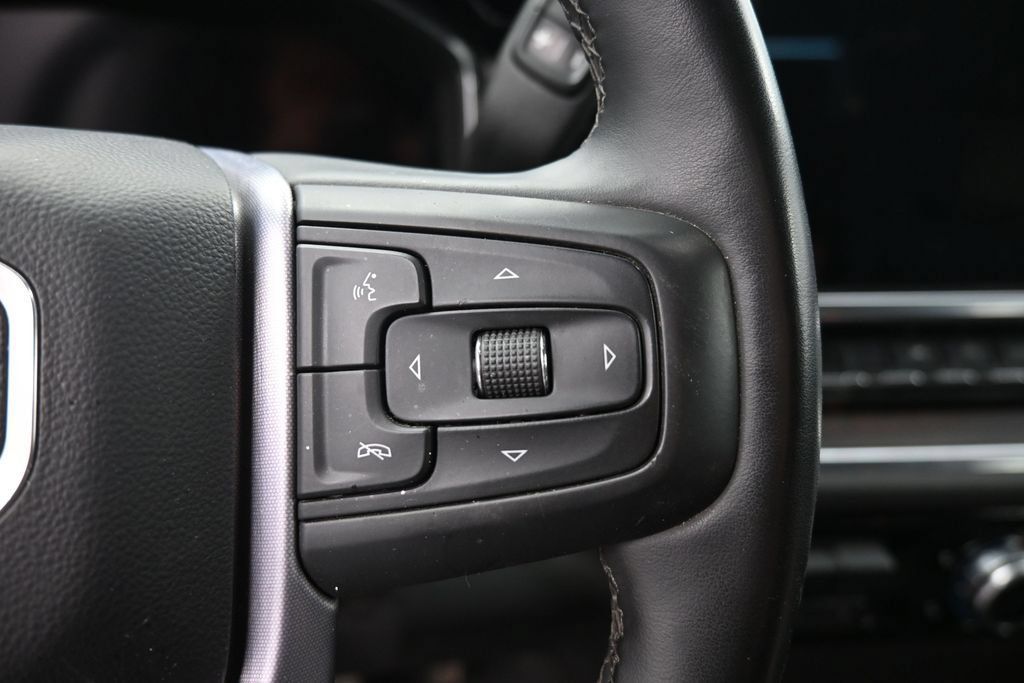 Used 2025 GMC Sierra 1500 SLT AWD/4WD image 20
