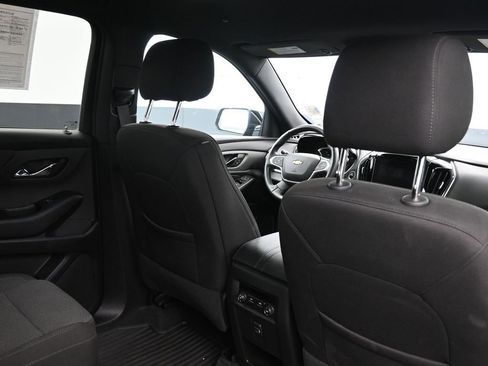 Used 2023 Chevrolet Traverse LT image 15