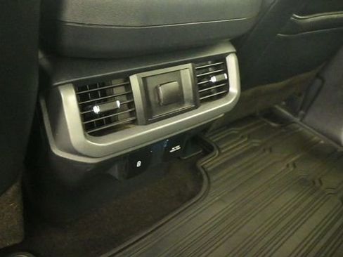 Used 2021 Ford F150 Lariat AWD/4WD image 12