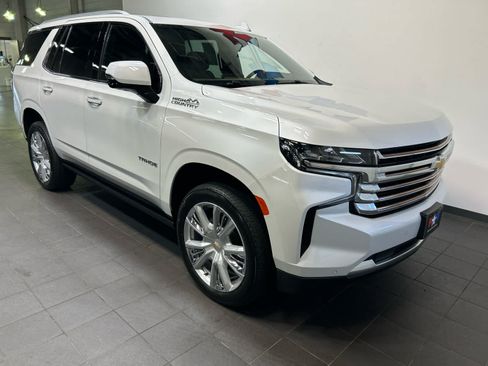 Used 2023 Chevrolet Tahoe High Country AWD/4WD image 2