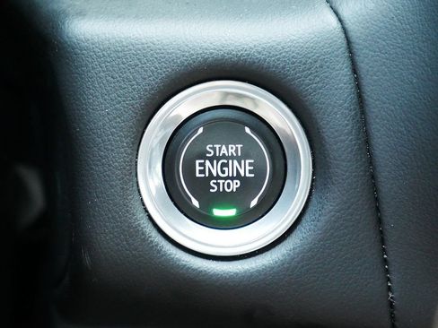 Used 2022 GMC Yukon AT4 AWD/4WD image 35