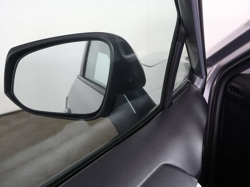 Used 2021 Toyota RAV4 LE AWD/4WD image 30
