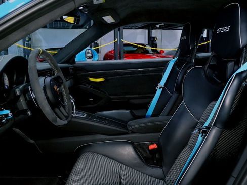 Used 2019 Porsche 911 GT3 RS RWD image 34