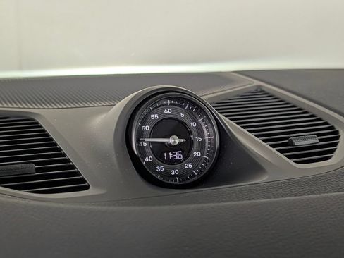 New 2026 Porsche Cayenne Coupe AWD/4WD image 30