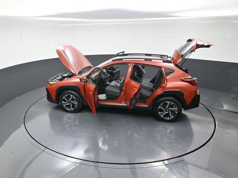 Used 2024 Subaru Crosstrek 2.0i Premium image 15