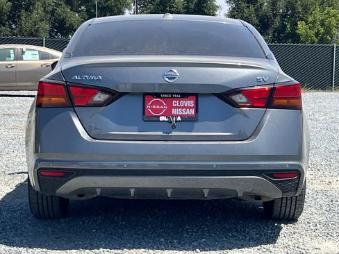 Used 2022 Nissan Altima 2.5 SV FWD image 8