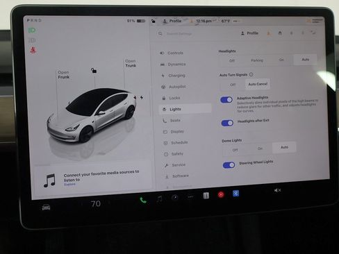 Used 2022 Tesla Model 3 Standard Range image 40
